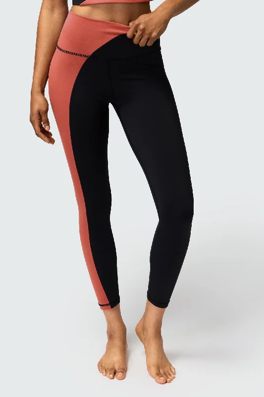 Spiritual Gangster Zoe Colorblock 7/8 Legging - Rosewood/Black Trendy Sports Performance Leggings