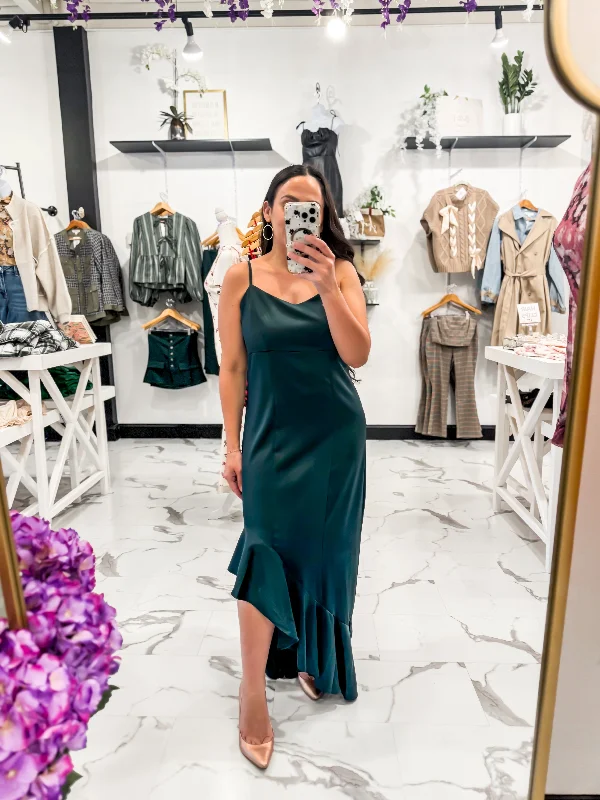 ZZZ Guest Book Ruffle Slit Dress (Hunter Green)