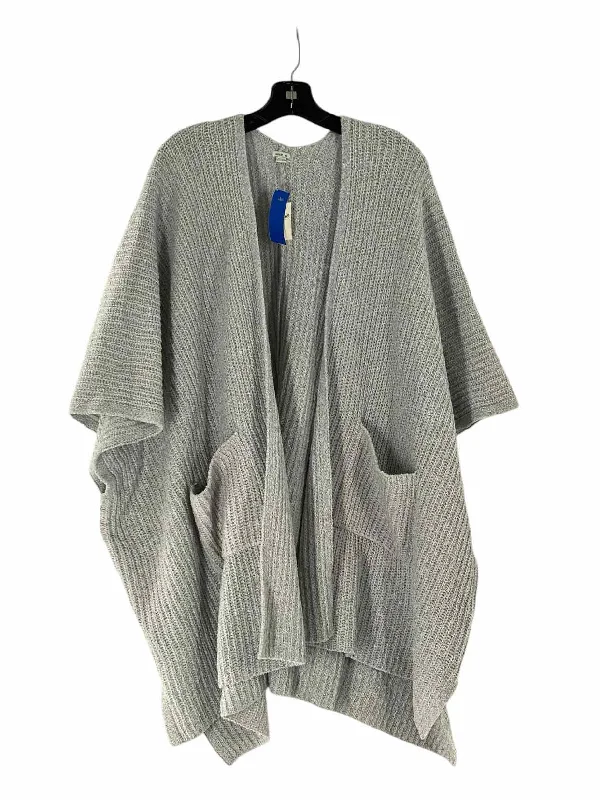 Aerie Size M Grey NWT Sweater Cable Knit Ribbed Knit Lace Knit