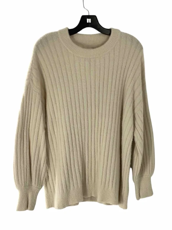Aerie Size M Cream Sweater Fleece Sweater Nylon Polyester